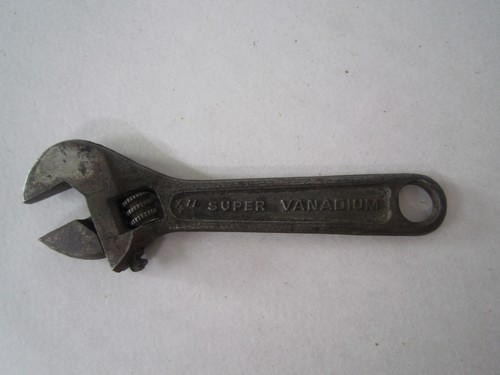 Ancienne cle molette - cle, a