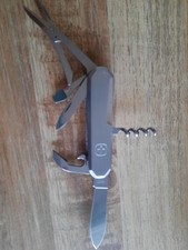 couteau suisse victorinox /