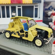 VOITURE RENAULT 3 ECORCHE DE