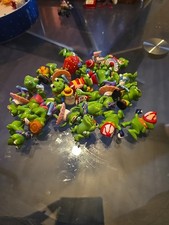 24 Figurine  Grenouille Ferrero Kinder 1993