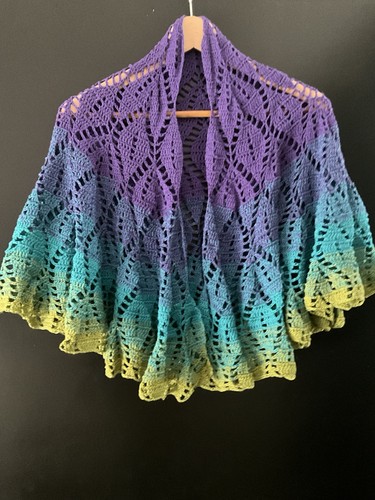 Châle femme crochet ajouré