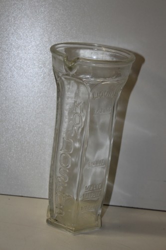 Ancien verre doseur - , gradué