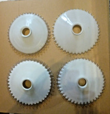 4 ANCIEN ABAT-JOUR EN OPALINE