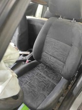 siége avant gauche pour