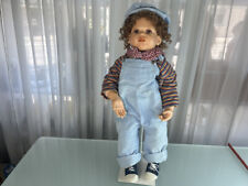 Poupée d'artiste poupée de