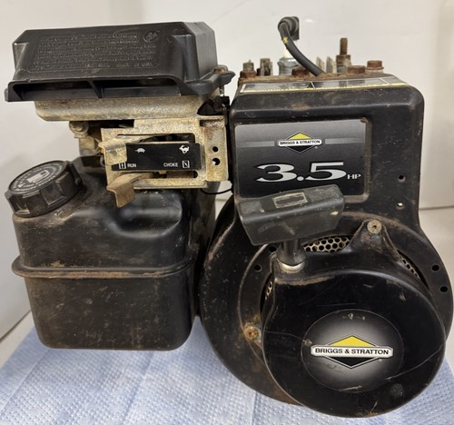 Briggs and stratton - briggs, engine