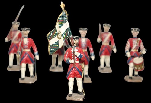 7 figurines xviii - , ème