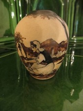 Vase grès de Ciboure R. Fischer décor Madeleine Moreau, chevrière