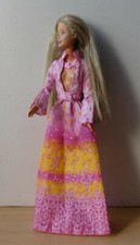 Jolie Barbie années 90