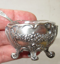 Ancien Saleron en Argent