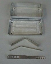 3 instruments de médecine