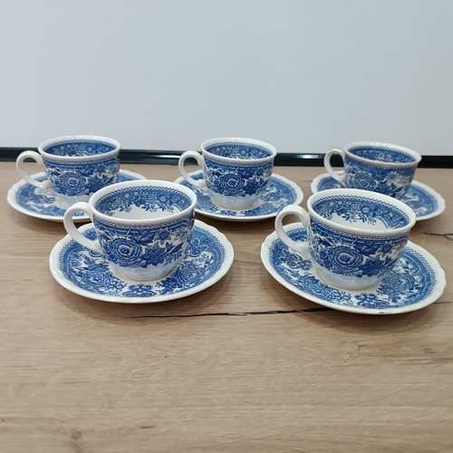 Tasses café et soucoupes - tasses, à