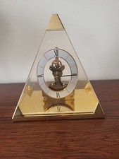 Pendule skeleton pyramide - pendule,