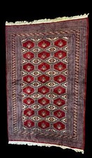 TAPIS BOUKHARA. LAINE NOUÉE