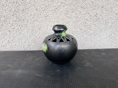 Ancien petit vase - , ou