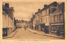 CPA 60 SONGEONS / RUE MARECHAL DE BOUFFLERS / BOUCHERIE / LA RUCHE ALIMENTATION