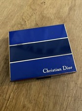 DÏOR 5 COULEURS COUTURE DRESSING DE FARDS À PAUPIÈRES Dessin 601 Vintage Drawing