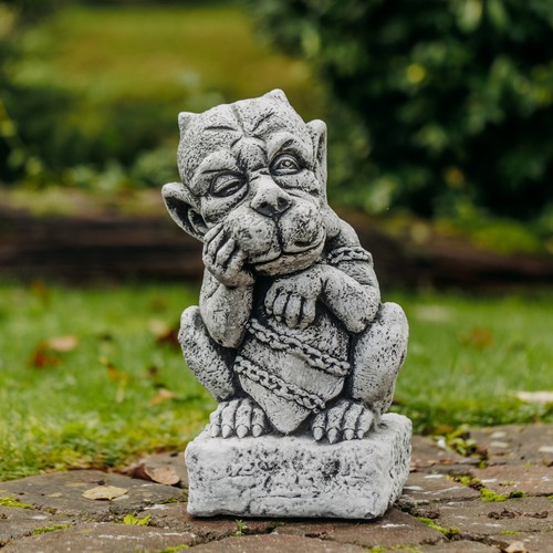 Gargouille sur socle motif - , ii
