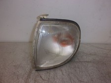 FEUX AV G NISSAN SERENA (C23)