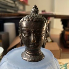 Ancienne petite tête de