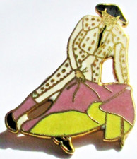 Pin's TORERO MATADOR CAPE ROSE