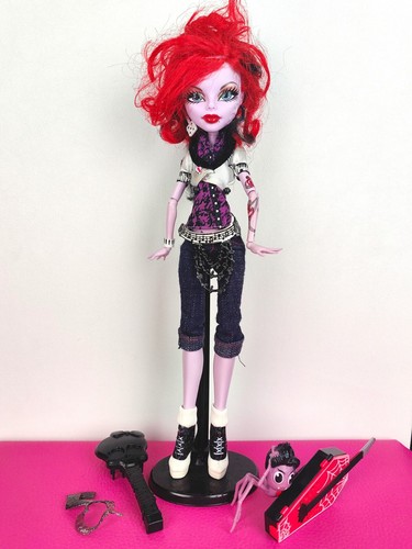 Monster high doll - high,