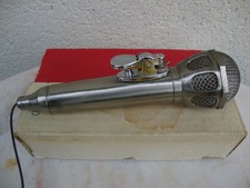 Superbe grand briquet - grand,