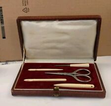 Ancien Nécessaire a couture Art Déco  broderie crochet