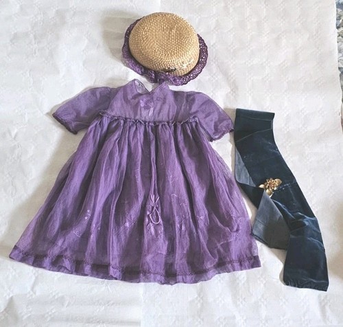 Ancienne belle robe avec - ,