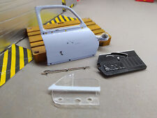 1/18 Porte avant droite