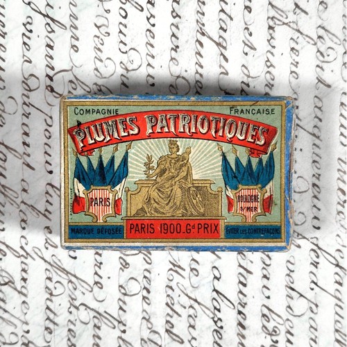 Boîte ancienne plumes - boîte, «