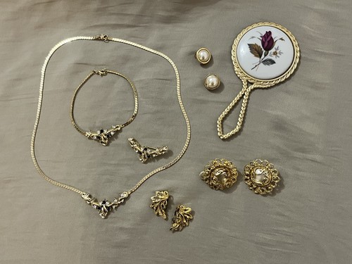 Lot bijoux fantaisie ancien - lot,