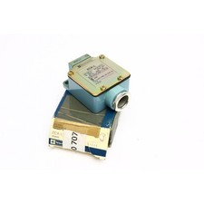 Telemecanique 064666 ZCK-L1