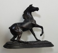 Sculpture animalière ANCIENNE cheval en régule sur socle 16x16cm (LxH)