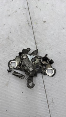 Serrure capot peugeot 208 1 - serrure,