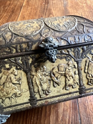 Boite biscuit vers 1900 - boite,