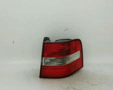 Feu arriere principal droit