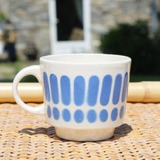 Petite tasse à café en