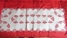 Grand Dessus Meuble/Table lin broderies Richelieu rectangulaire , fait main
