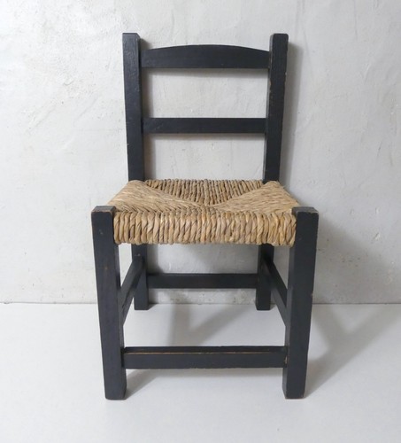 Ancienne petite chaise