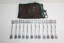 12 fourchettes à huîtres