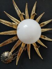 Plafonnier soleil en métal doré/1960