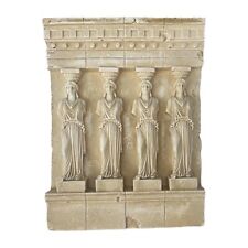 Porche cariatide temple