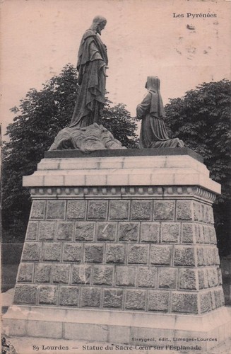 Lourdes statue sacre - lourdes,
