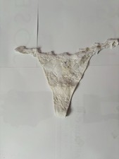 string ivoire broderies sexy La Perla taille 3/42 voir plus dernière photo