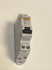 Disjoncteur double pôle Merlin Gerin Multi 9 - DPN N 19266 - 10A Type C