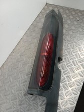 Feu arriere principal droit