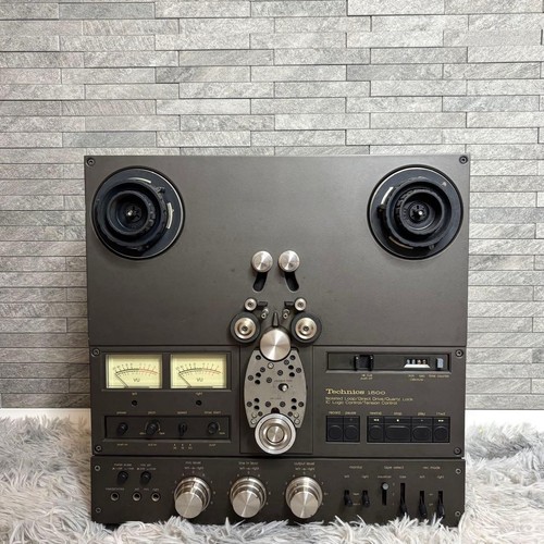 Lecteur audio noir vintage