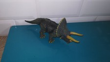 19.9.14.2 Figurine dinosaure dino figure Collecta 2006 triceratops