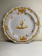 Assiette en faïence de Moustiers décor au Chinois du XVIIIème siècle